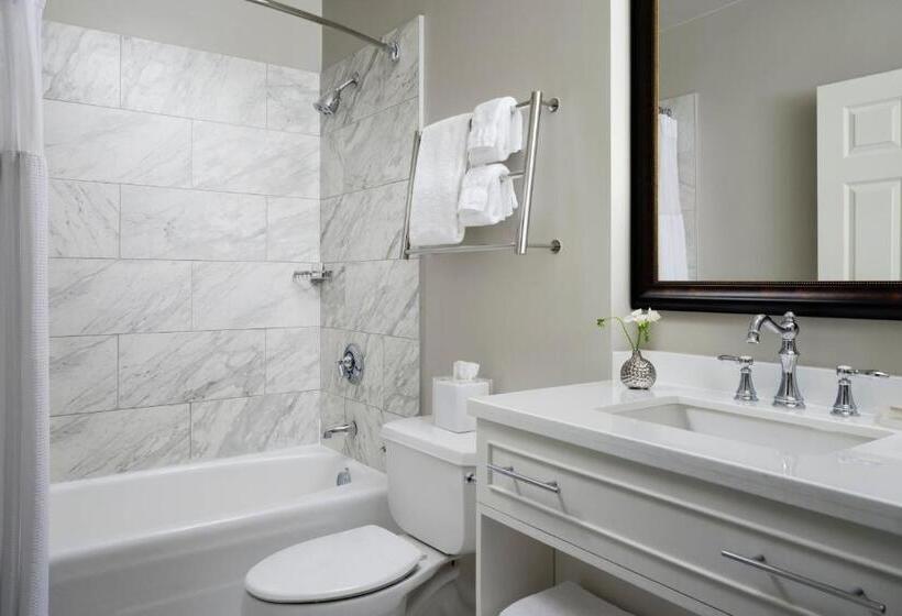 هتل Marriott Vacation Club® At Custom House, Boston