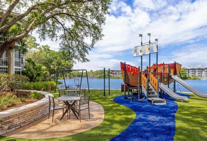 هتل Marriott's Cypress Harbour Villas