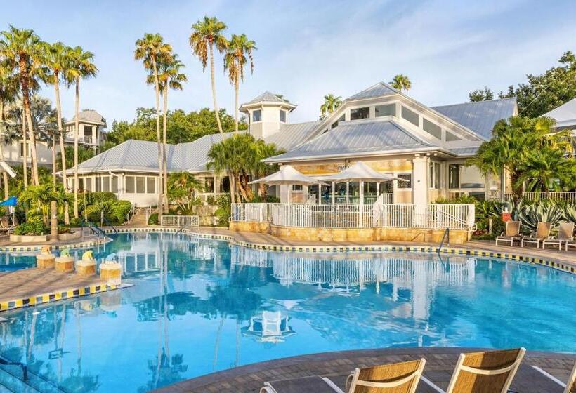 هتل Marriott's Cypress Harbour Villas