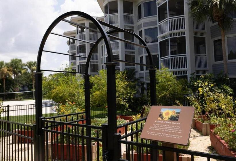 هتل Marriott's Cypress Harbour Villas