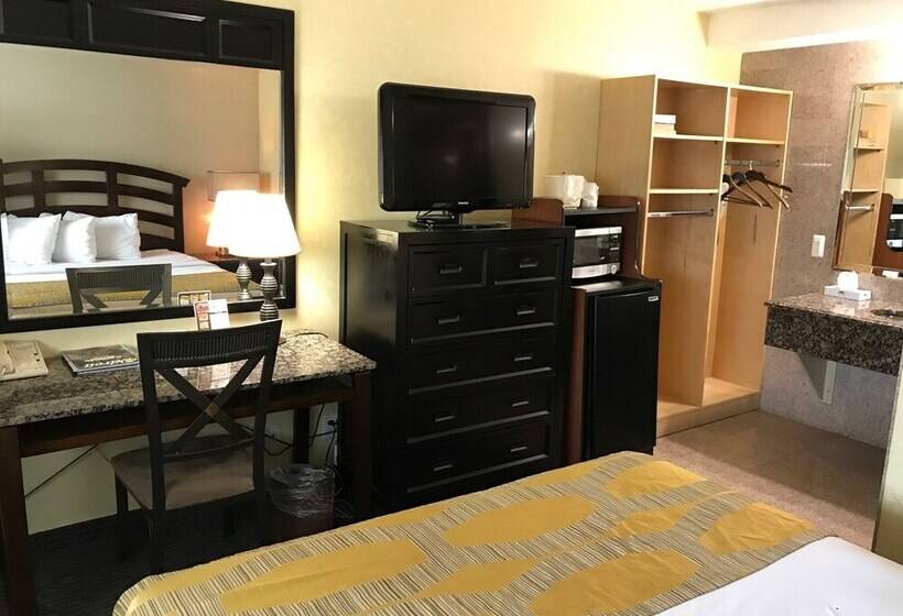 فندق Marvin S Garden Inn