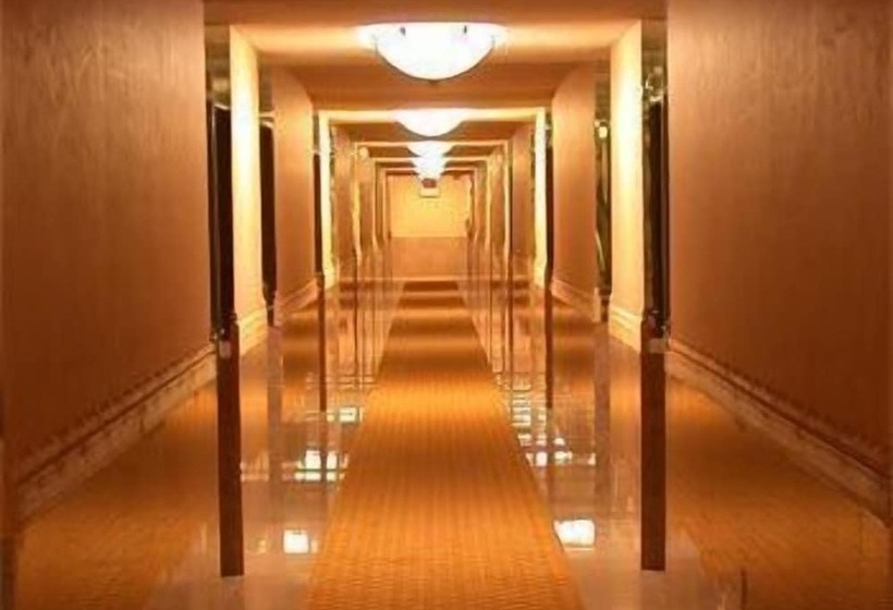 فندق Marvin S Garden Inn