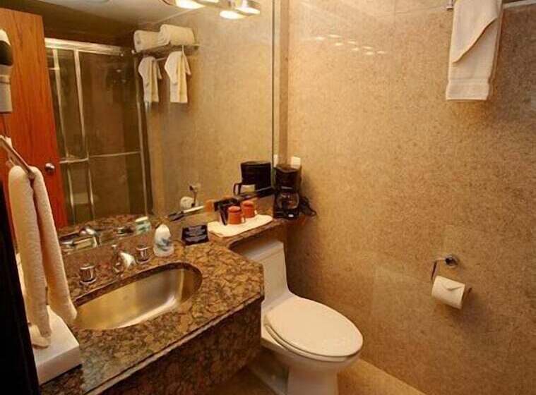 فندق Marvin S Garden Inn