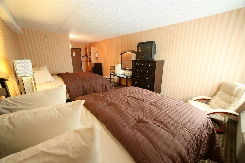 فندق Marvin S Garden Inn