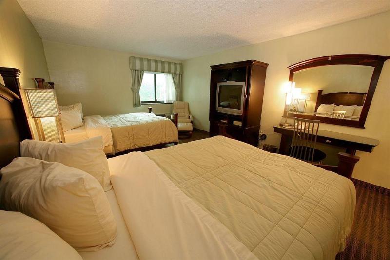 בית מלון כפרי Marvin S Garden Inn