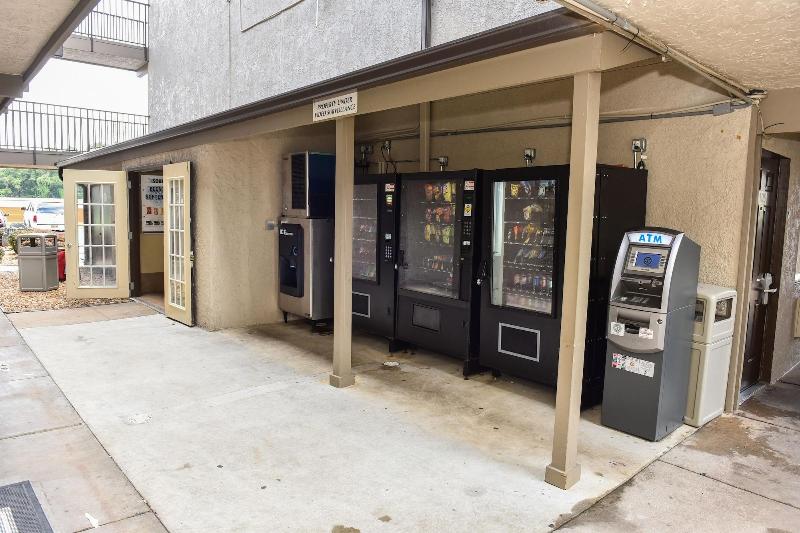 فندق Masters Inn Tucker