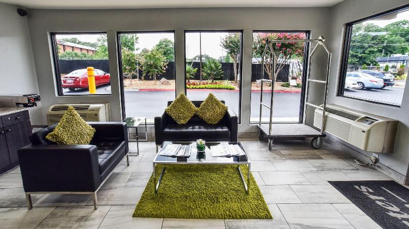 فندق Masters Inn Tucker