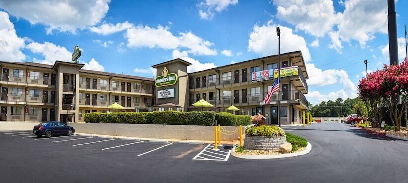 فندق Masters Inn Tucker