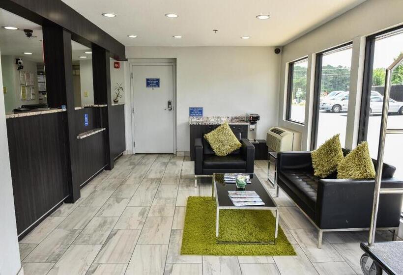 فندق Masters Inn Tucker