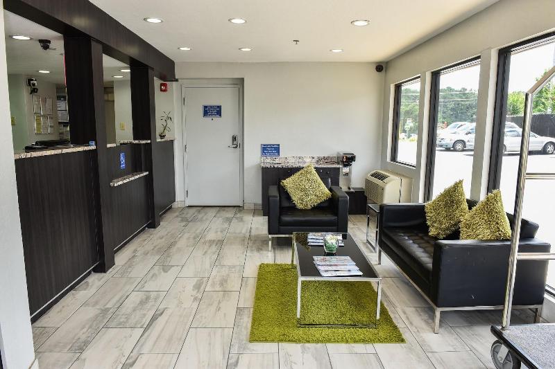 فندق Masters Inn Tucker