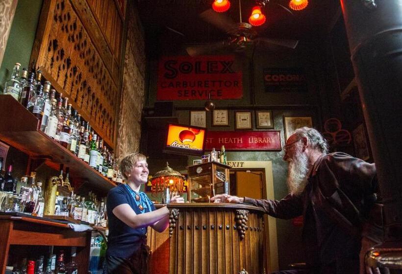 هتل Mcmenamins Kennedy School