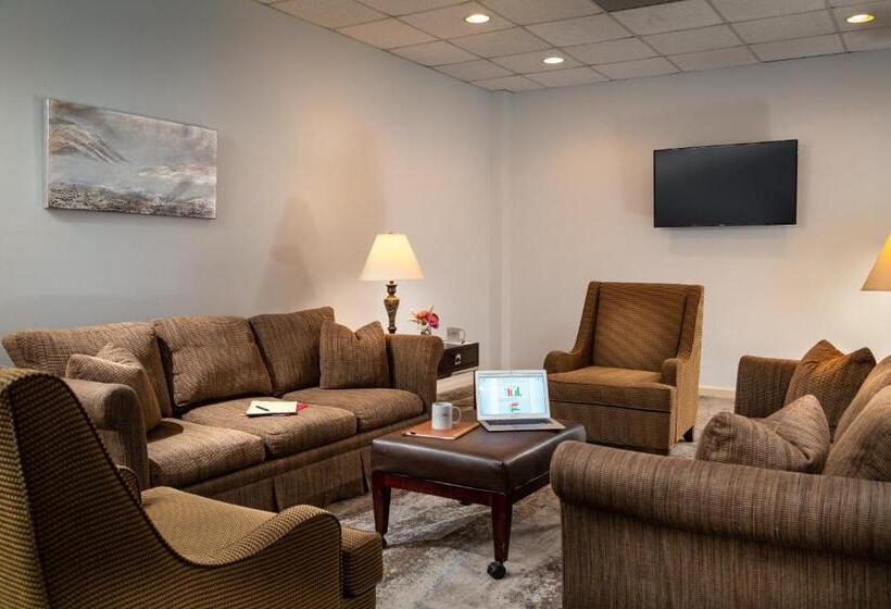 فندق Meadowbrook Inn