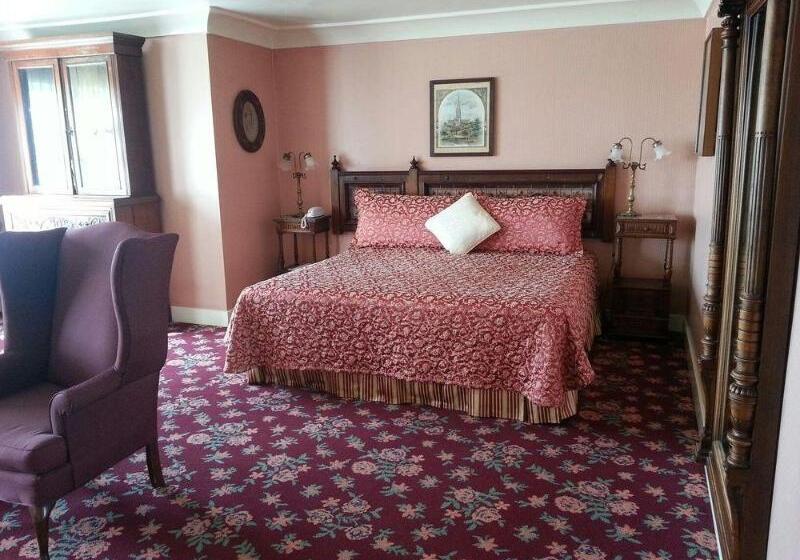 Mendocino Hotel & Garden