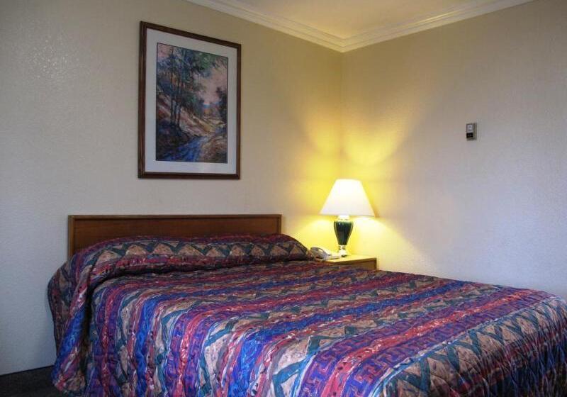 هتل Merrill Field Inn