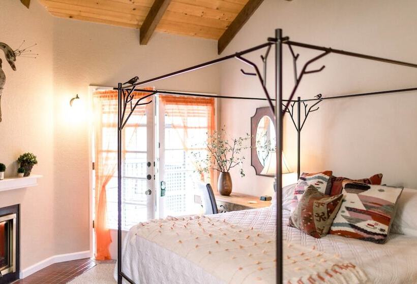 فندق Merritt House