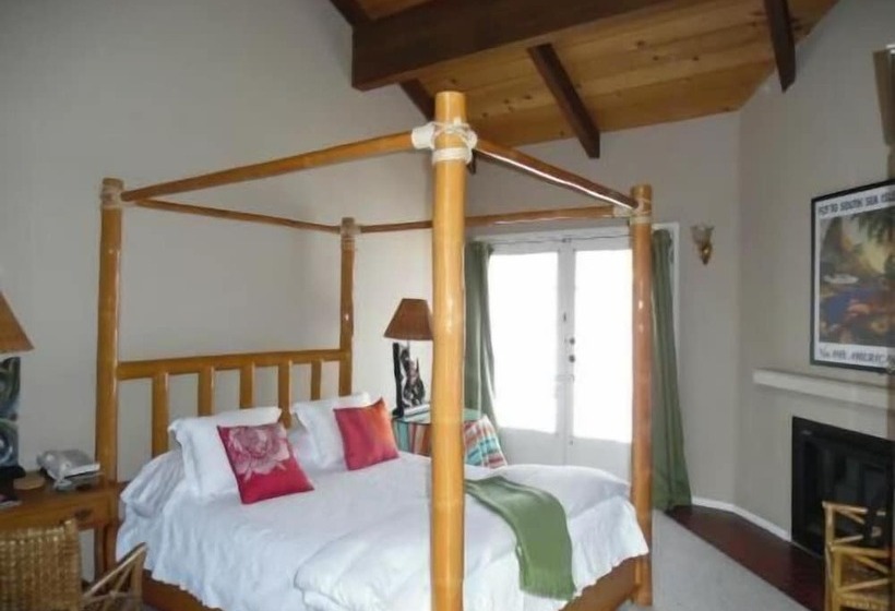 فندق Merritt House