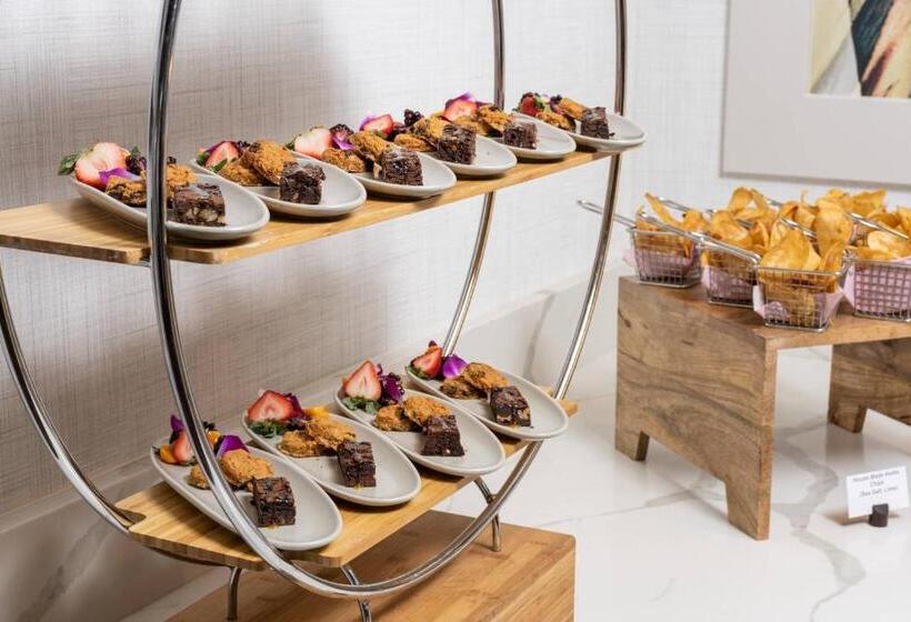 בית מלון כפרי Miami Airport Marriott