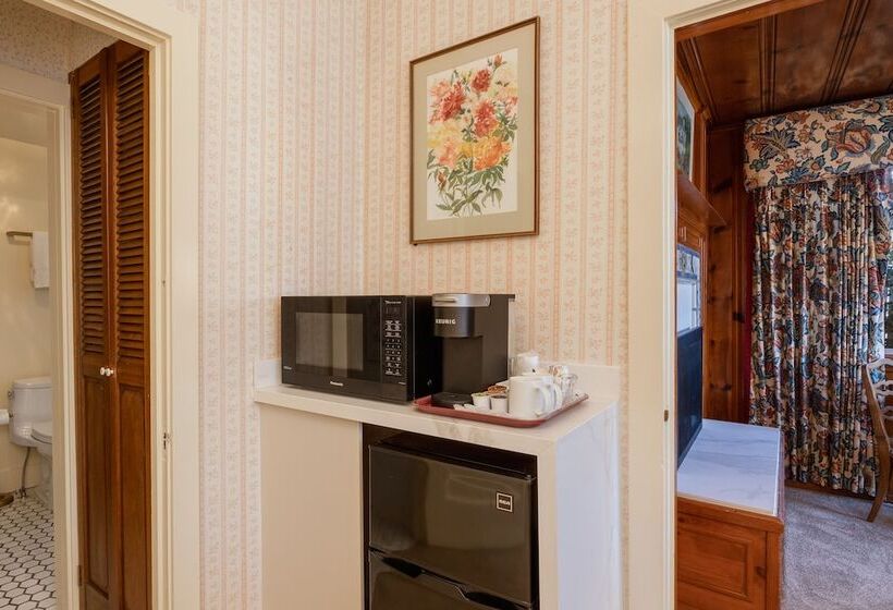 בית מלון כפרי Mill Rose Inn