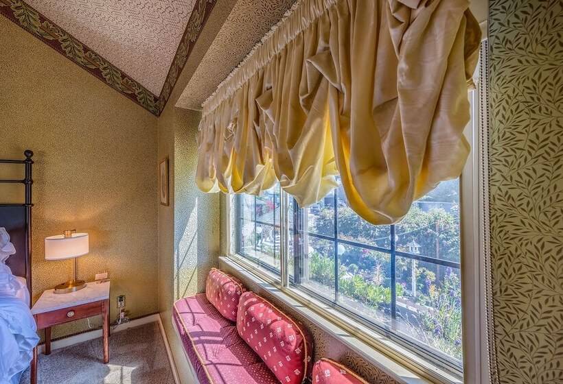 בית מלון כפרי Mill Rose Inn