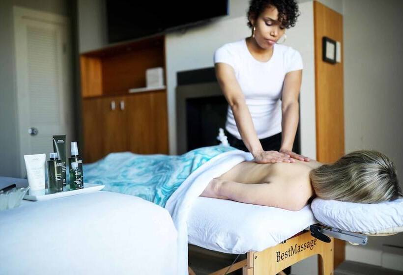 فندق Mill Street Inn