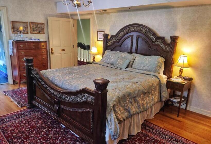 فندق Montague Inn Bed & Breakfast