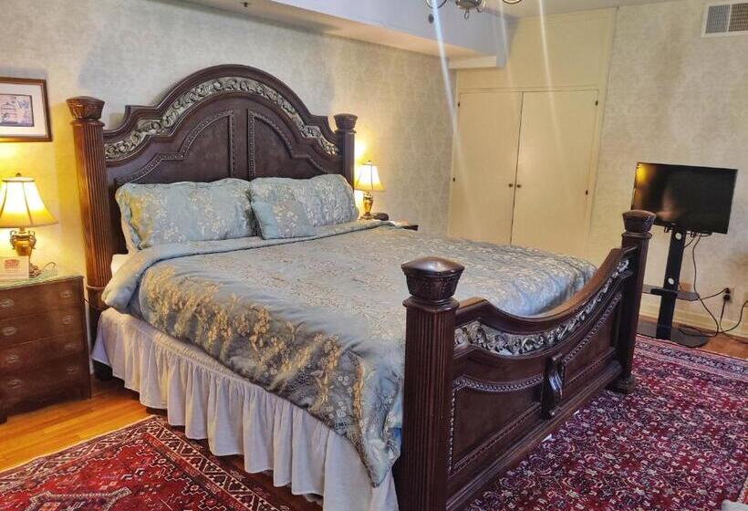 فندق Montague Inn Bed & Breakfast