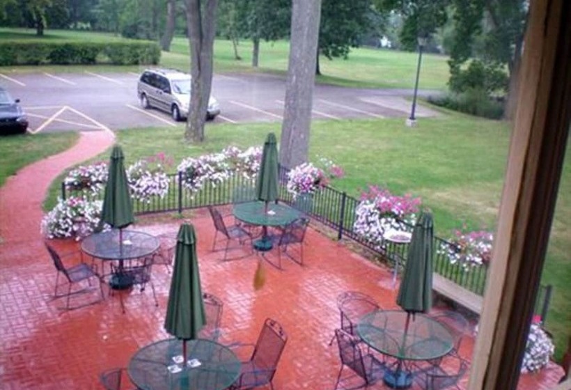 فندق Montague Inn Bed & Breakfast