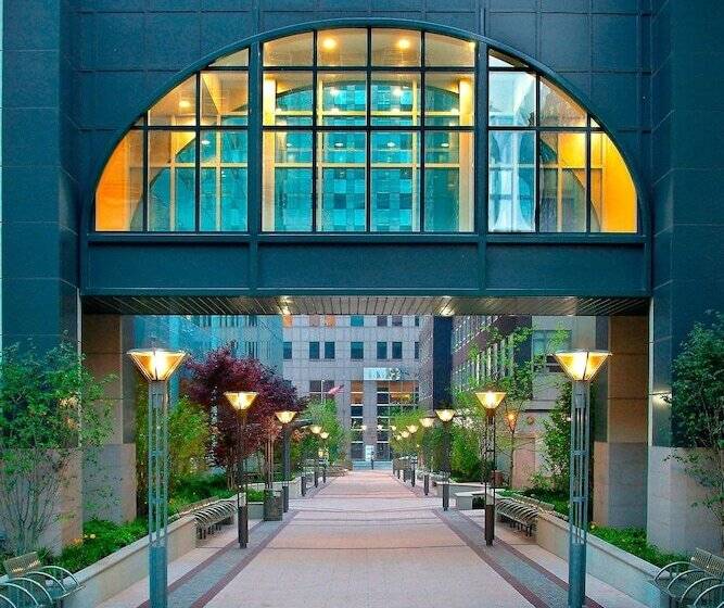 فندق New York Marriott At The Brooklyn Bridge