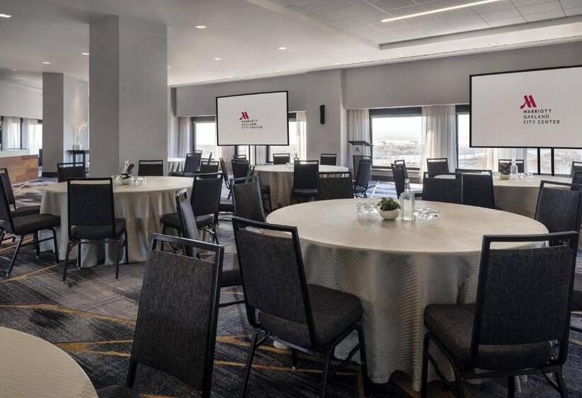 Отель Oakland Marriott City Center