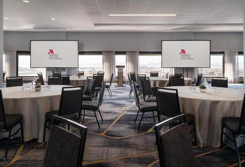 Отель Oakland Marriott City Center