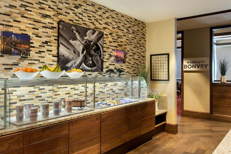 هتل Philadelphia Airport Marriott