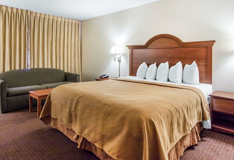 هتل Quality Inn & Suites At Dollywood Lane