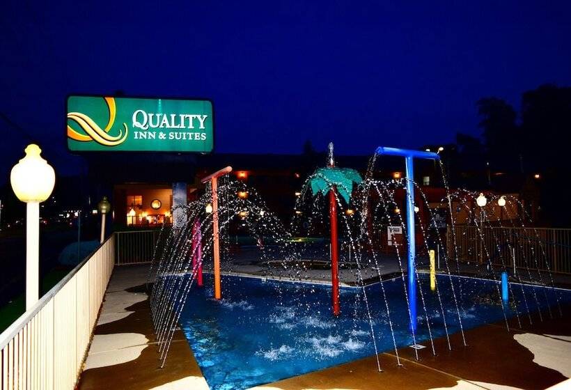 هتل Quality Inn & Suites At Dollywood Lane
