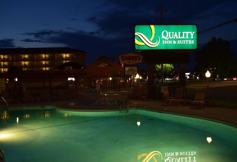 هتل Quality Inn & Suites At Dollywood Lane