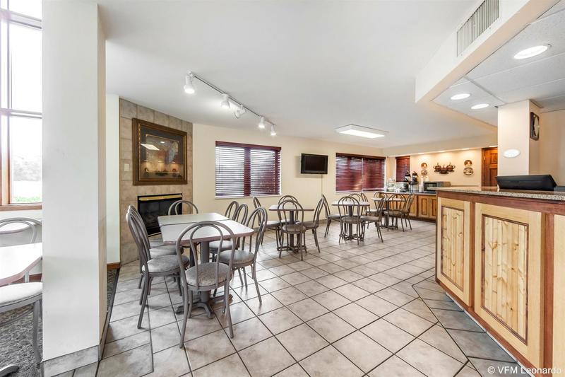 هتل Quality Inn & Suites At Dollywood Lane