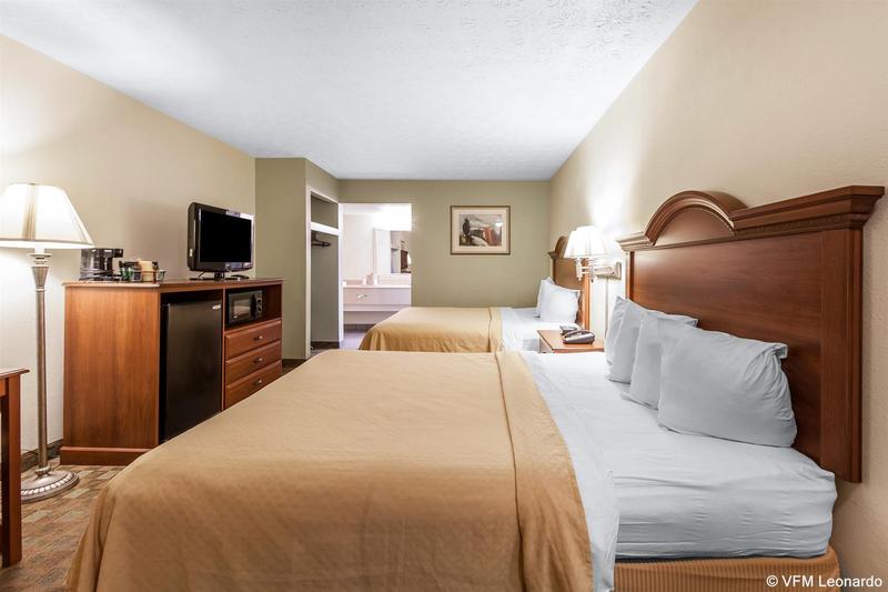 هتل Quality Inn & Suites At Dollywood Lane