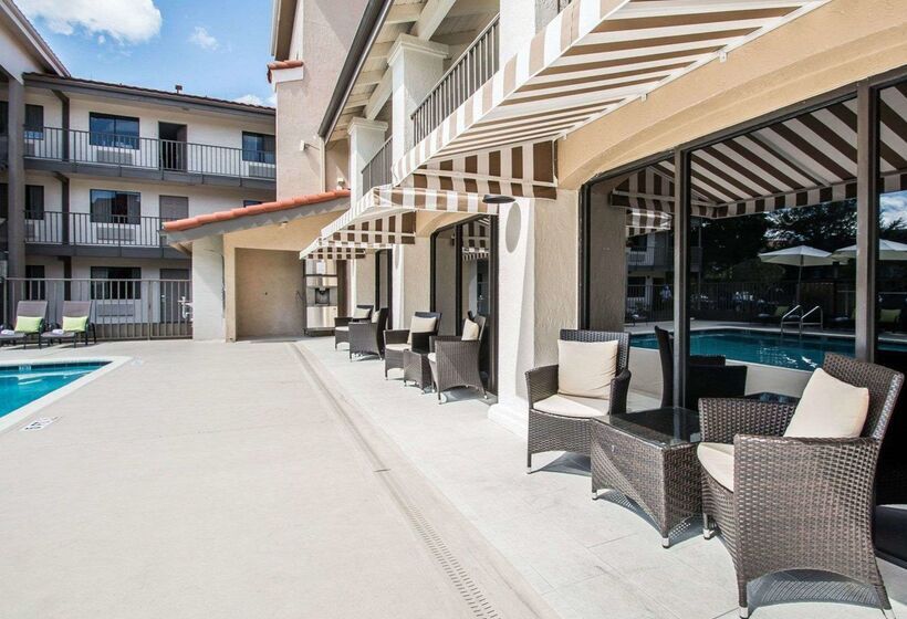 酒店 Quality Inn & Suites By The Parks