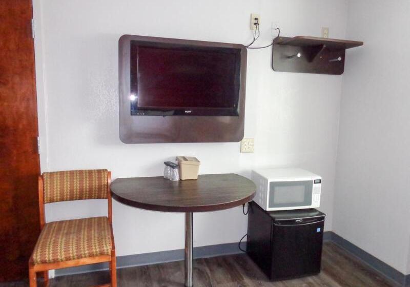 ホテル Quality Inn & Suites Watertown Fort Drum