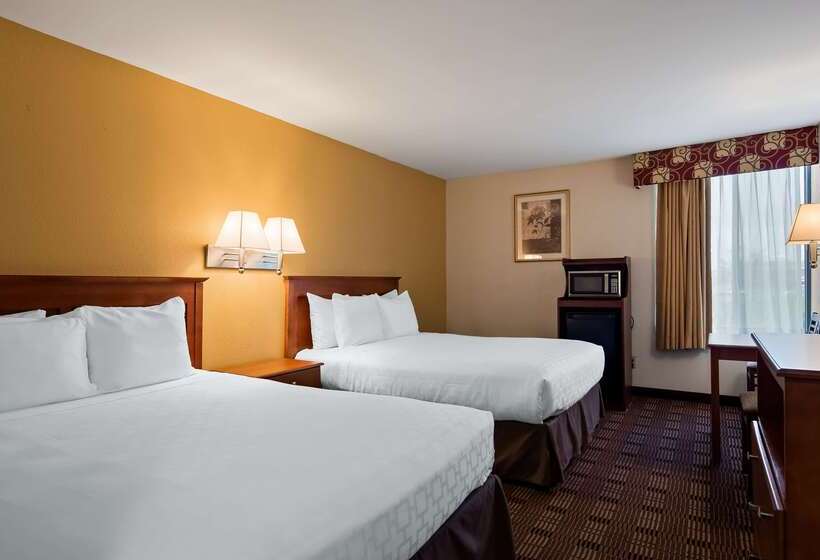 Surestay Hotel By Best Western East Brunswick