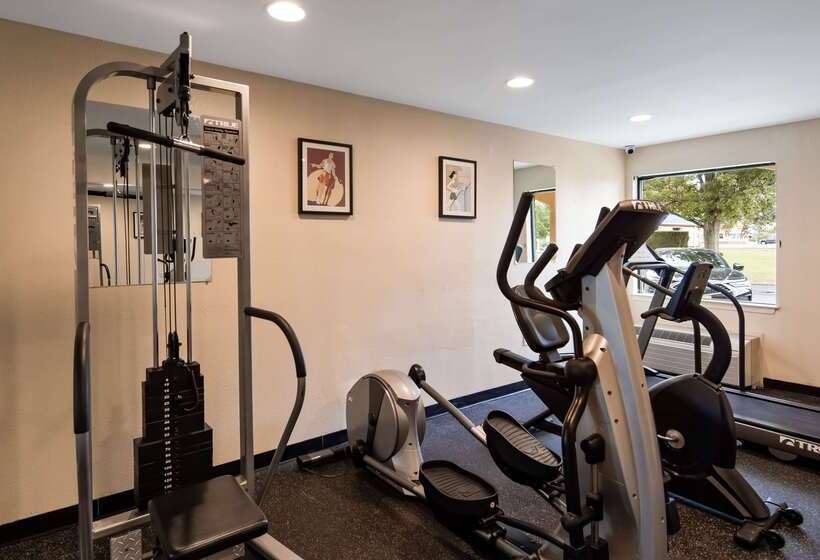 Surestay Hotel By Best Western East Brunswick