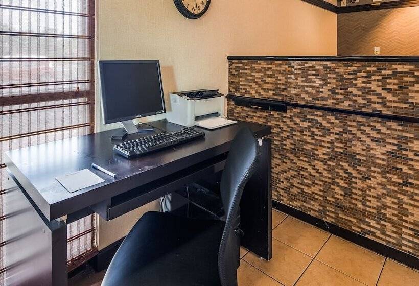 Surestay Hotel By Best Western East Brunswick