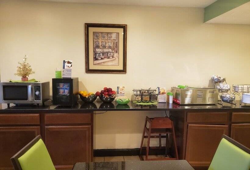 Surestay Hotel By Best Western East Brunswick