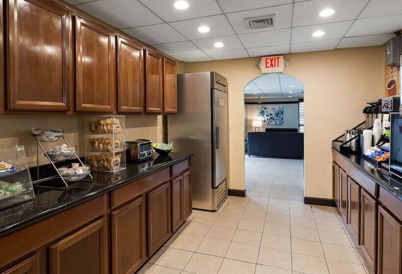 Surestay Hotel By Best Western East Brunswick