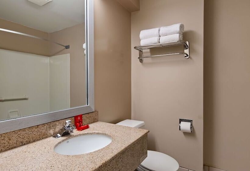 Surestay Hotel By Best Western East Brunswick