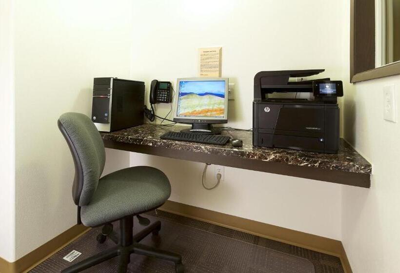 فندق The Marina Inn