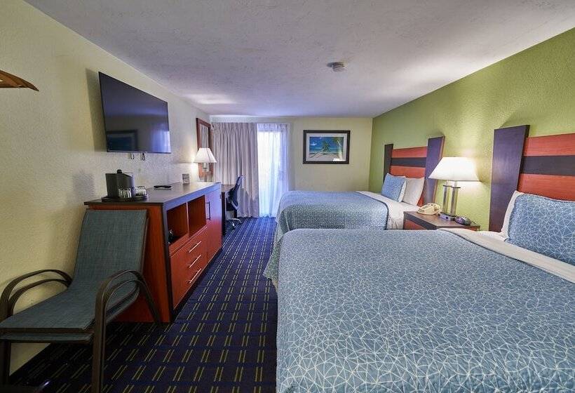 هتل The Mariner Resort Cape Cod By The Red Collection