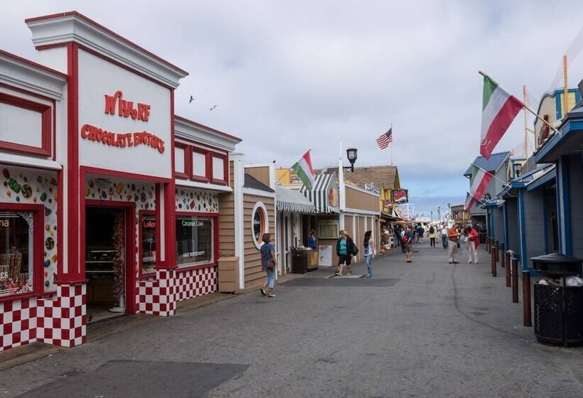 فندق The Monterey