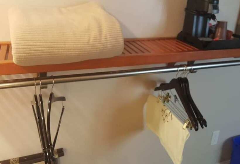 فندق The Monterey