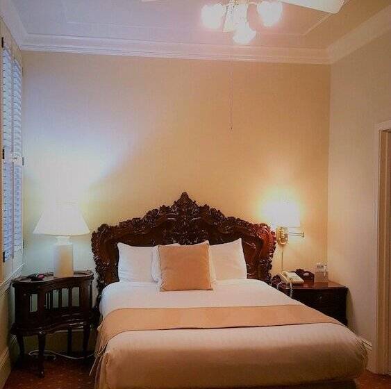 فندق The Monterey