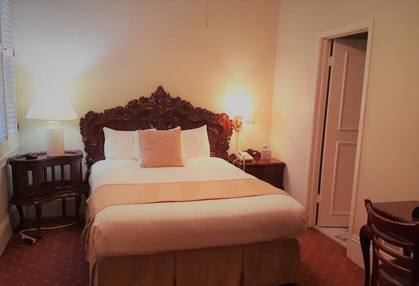 فندق The Monterey